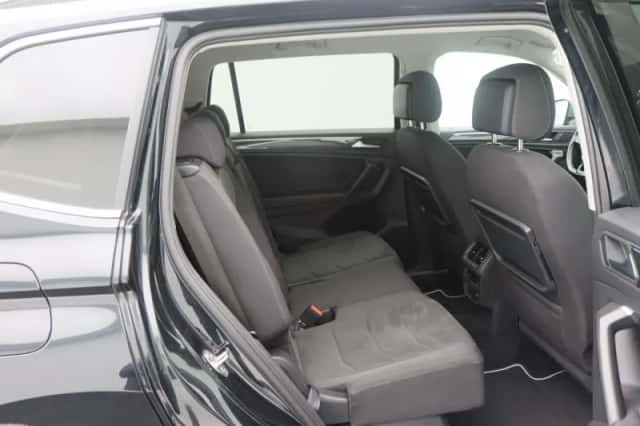 Volkswagen Tiguan (2021) thumbnail 35