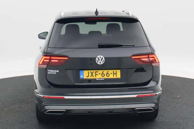 Volkswagen Tiguan (2021) thumbnail 6