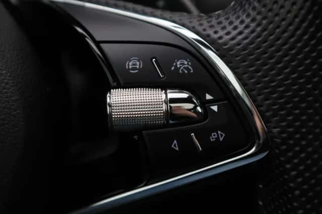 Škoda Superb (2021) thumbnail 30