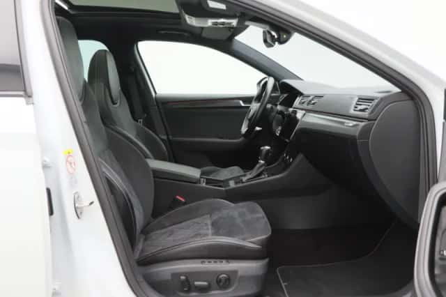 Škoda Superb (2021) thumbnail 45