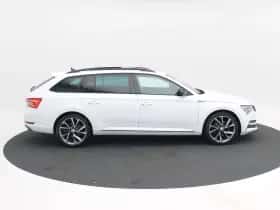 Škoda Superb (2021) thumbnail 8