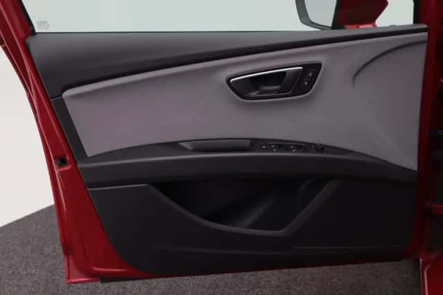 SEAT Leon (2019) thumbnail 16