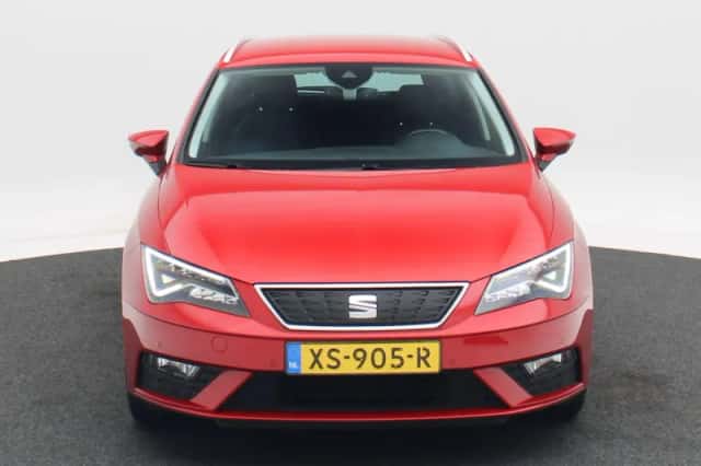 SEAT Leon (2019) thumbnail 4