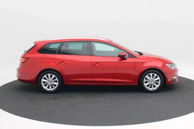 SEAT Leon (2019) thumbnail 6