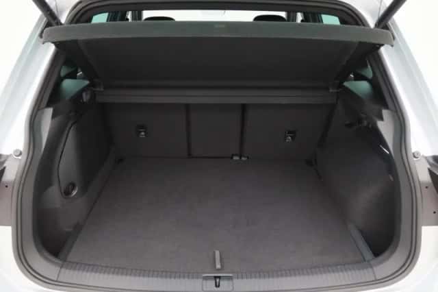 Volkswagen Tiguan (2023) thumbnail 16