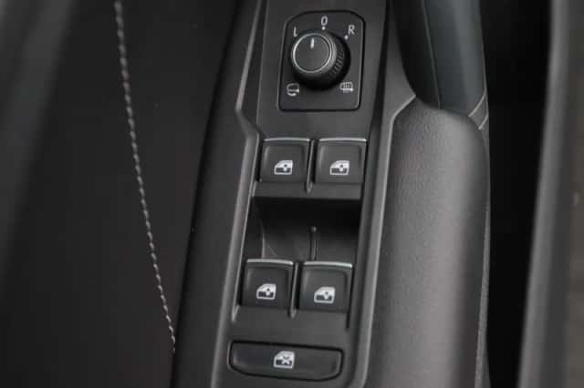 Volkswagen Tiguan (2023) thumbnail 19