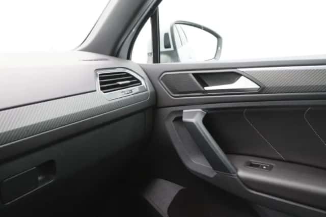 Volkswagen Tiguan (2023) thumbnail 33