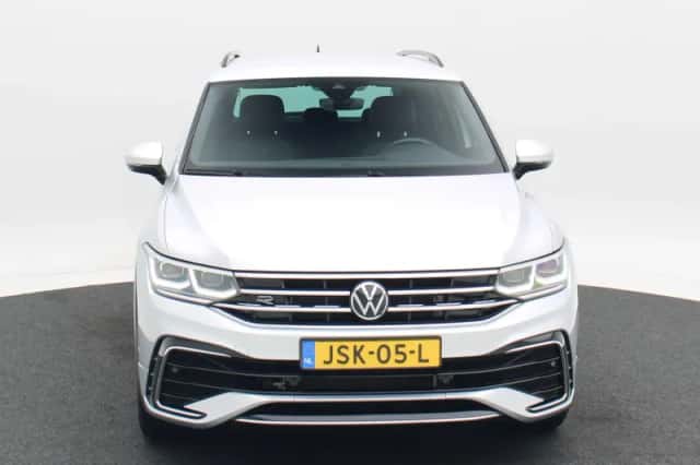 Volkswagen Tiguan (2023) thumbnail 5
