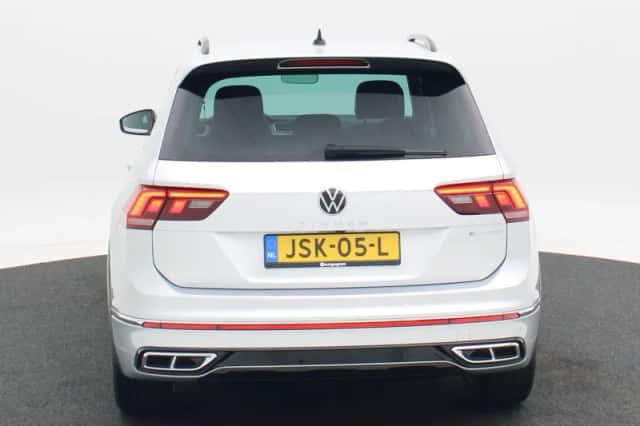 Volkswagen Tiguan (2023) thumbnail 6