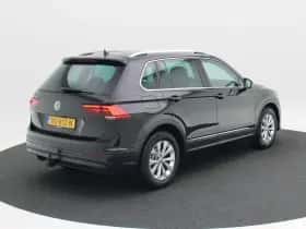 Volkswagen Tiguan (2019) thumbnail 2