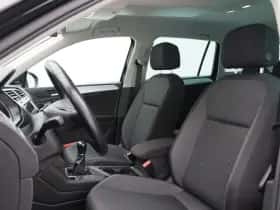Volkswagen Tiguan (2019) thumbnail 12