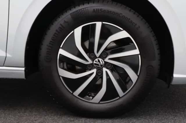 Volkswagen Polo (2023) thumbnail 13