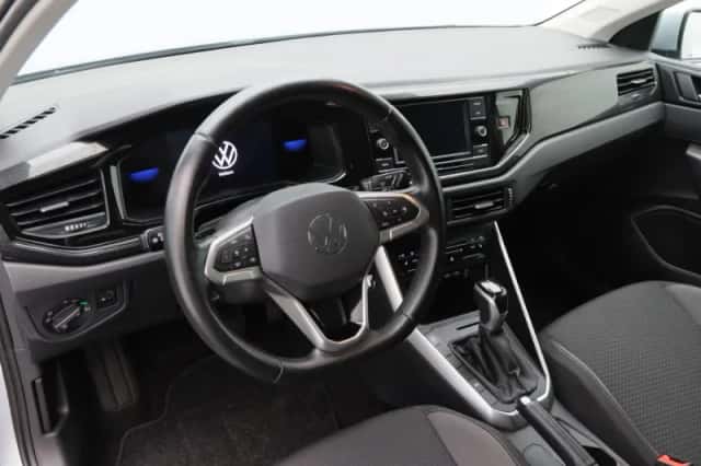 Volkswagen Polo (2023) thumbnail 3