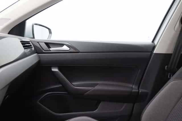 Volkswagen Polo (2023) thumbnail 28