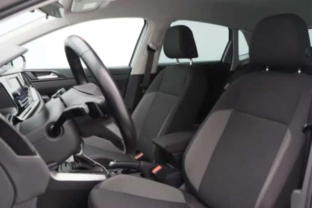 Volkswagen Polo (2023) thumbnail 5