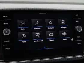 Volkswagen T-Cross (2022) thumbnail 24