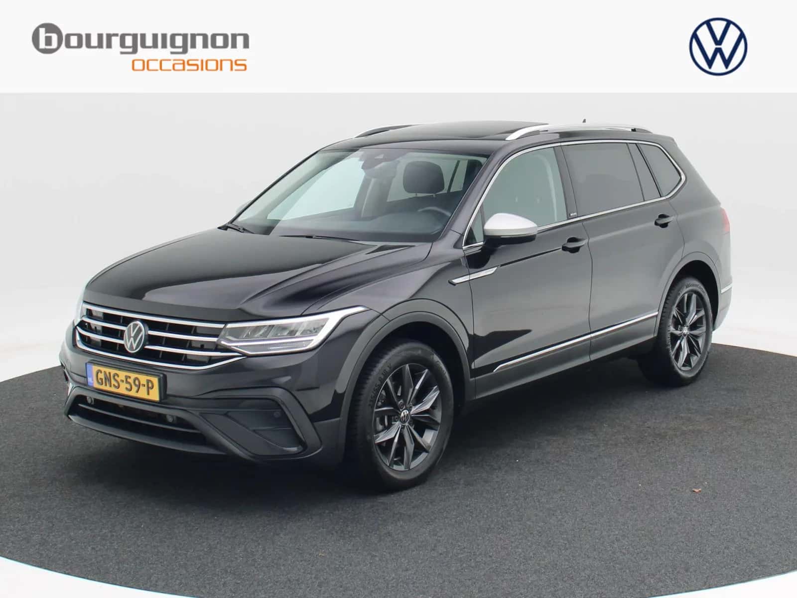 Volkswagen Tiguan (2024) — foto 1