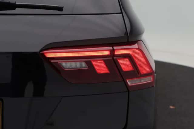 Volkswagen Tiguan (2024) thumbnail 15