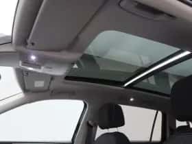 Volkswagen Tiguan (2024) thumbnail 24
