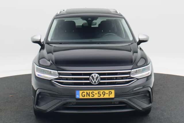 Volkswagen Tiguan (2024) thumbnail 4