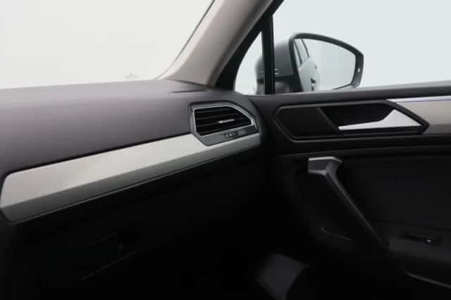 Volkswagen Tiguan (2024) thumbnail 34
