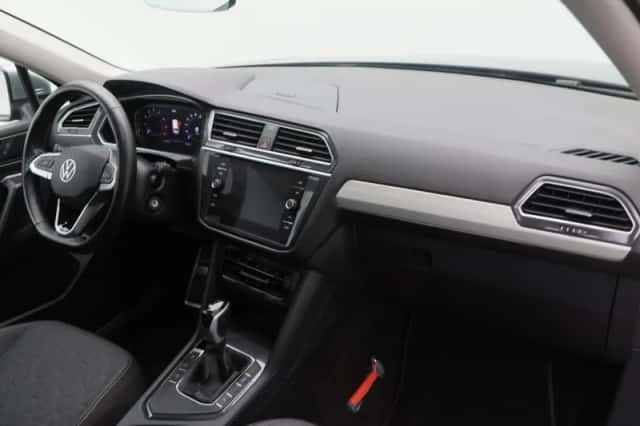 Volkswagen Tiguan (2024) thumbnail 41