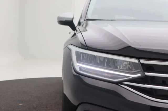 Volkswagen Tiguan (2024) thumbnail 10