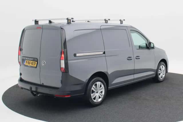 Volkswagen Caddy (2024) thumbnail 2