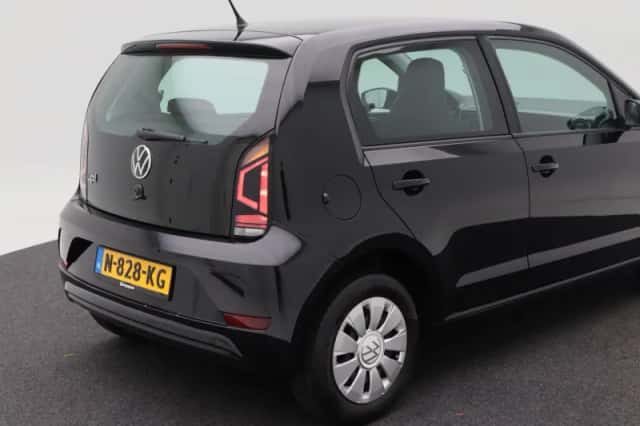 Volkswagen Up! (2021) thumbnail 15