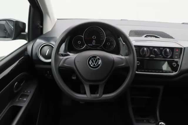 Volkswagen Up! (2021) thumbnail 24