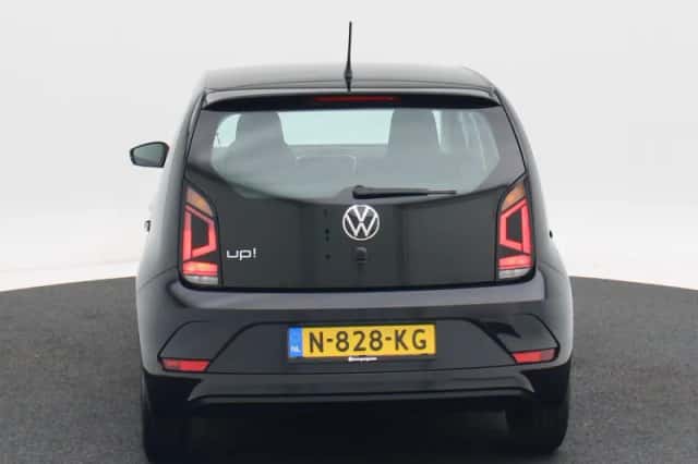 Volkswagen Up! (2021) thumbnail 6