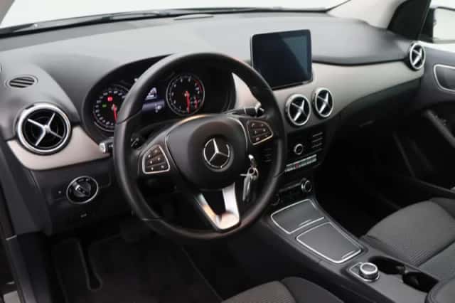 Mercedes-Benz B-Klasse (2017) thumbnail 3