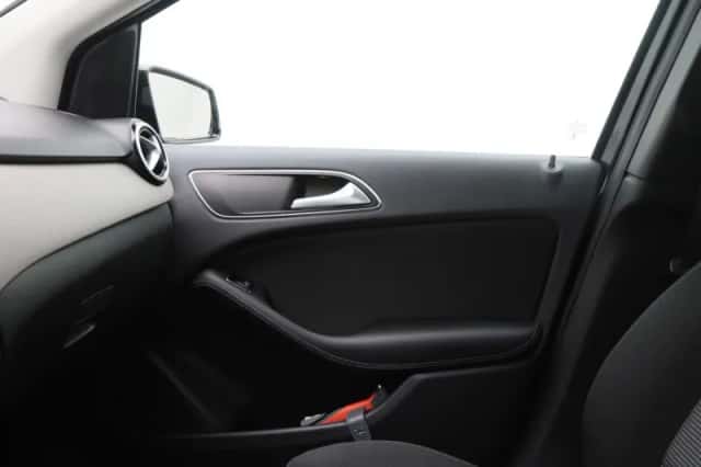 Mercedes-Benz B-Klasse (2017) thumbnail 31