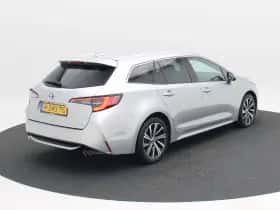 Toyota Corolla (2022) thumbnail 2