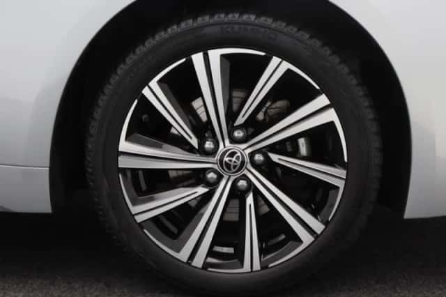 Toyota Corolla (2022) thumbnail 5