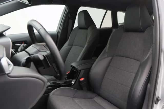 Toyota Corolla (2022) thumbnail 5