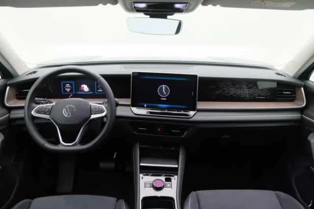Volkswagen Tayron (2025) thumbnail 4