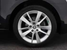 Škoda Octavia (2020) thumbnail 11