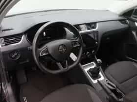 Škoda Octavia (2020) thumbnail 3