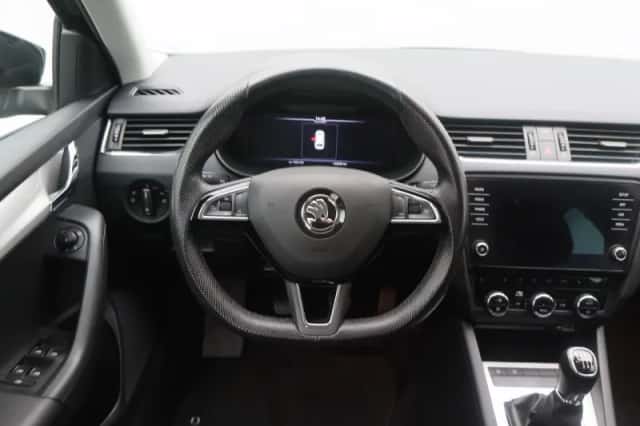 Škoda Octavia (2020) thumbnail 32
