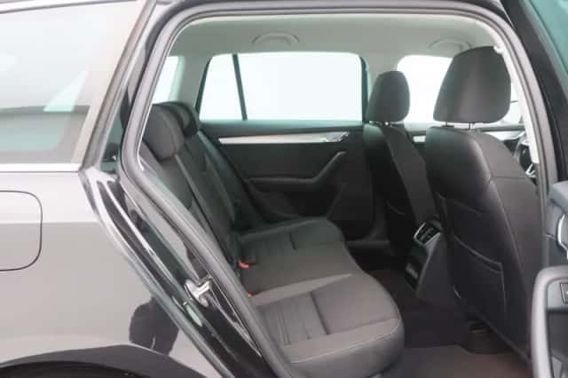 Škoda Octavia (2020) thumbnail 33