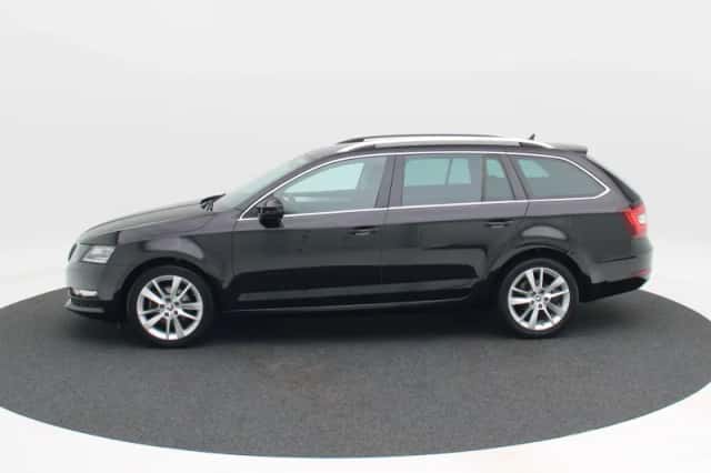Škoda Octavia (2020) thumbnail 7