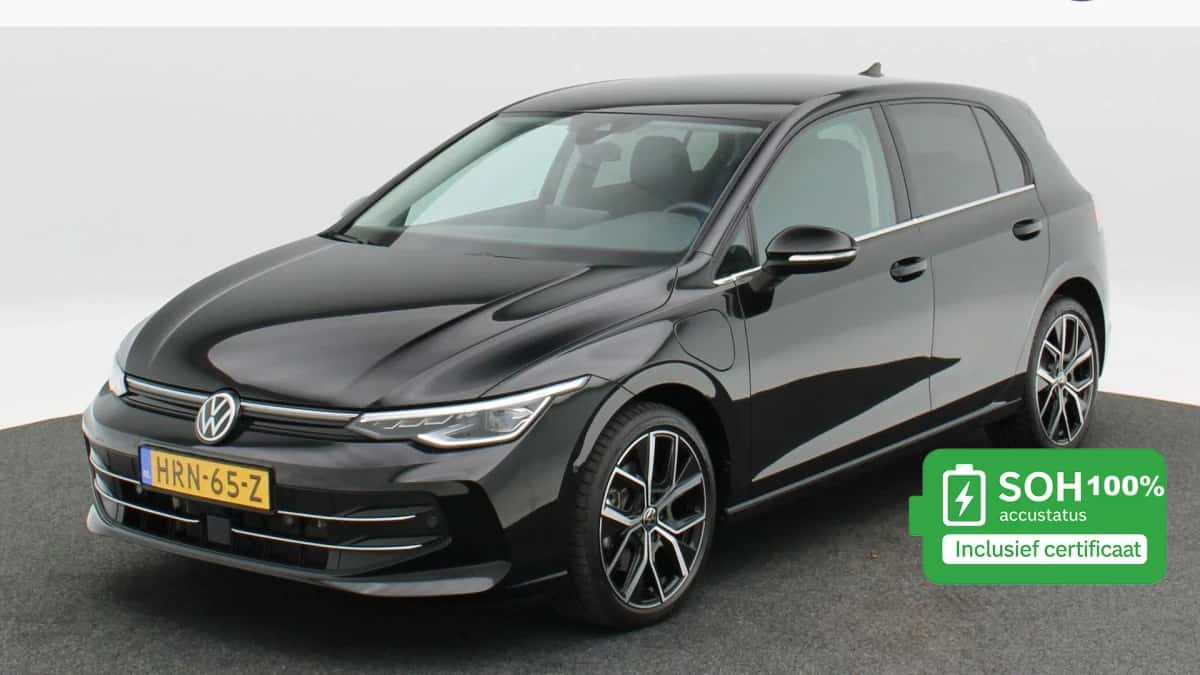 Volkswagen Golf (2025) — foto 1