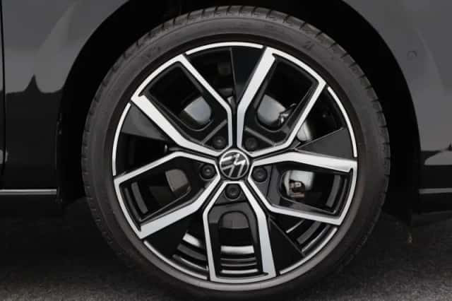 Volkswagen Golf (2025) thumbnail 13