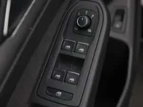 Volkswagen Golf (2025) thumbnail 18