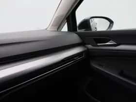 Volkswagen Golf (2025) thumbnail 31