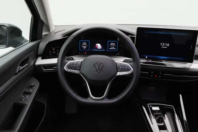 Volkswagen Golf (2025) thumbnail 35