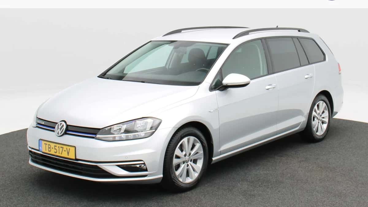 Volkswagen Golf (2018) — foto 1