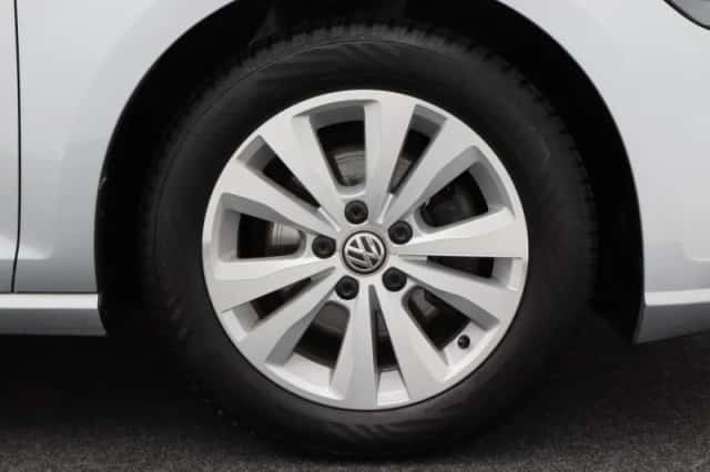 Volkswagen Golf (2018) thumbnail 14