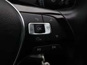 Volkswagen Golf (2018) thumbnail 23